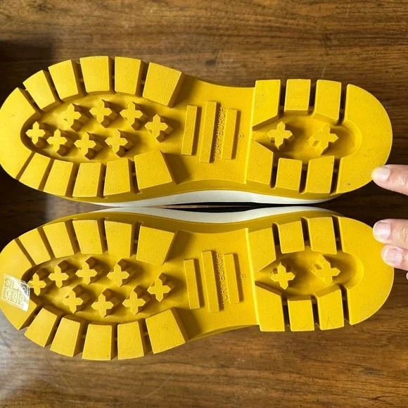 Tory Burch Rubber Hurricane Booties Boots, Leccio Green, 8, NEW - Picture 4 of 7